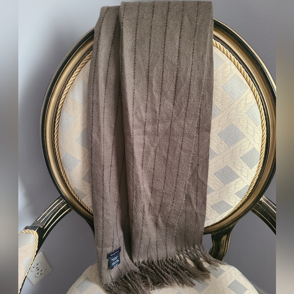 Isaac Mizrahi scarf